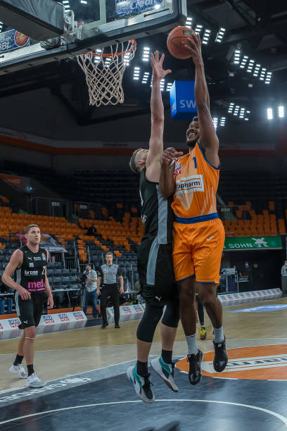 费尔南德斯 费尔南德斯