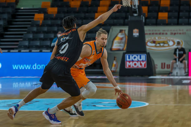 是她赢得比 是她赢得比